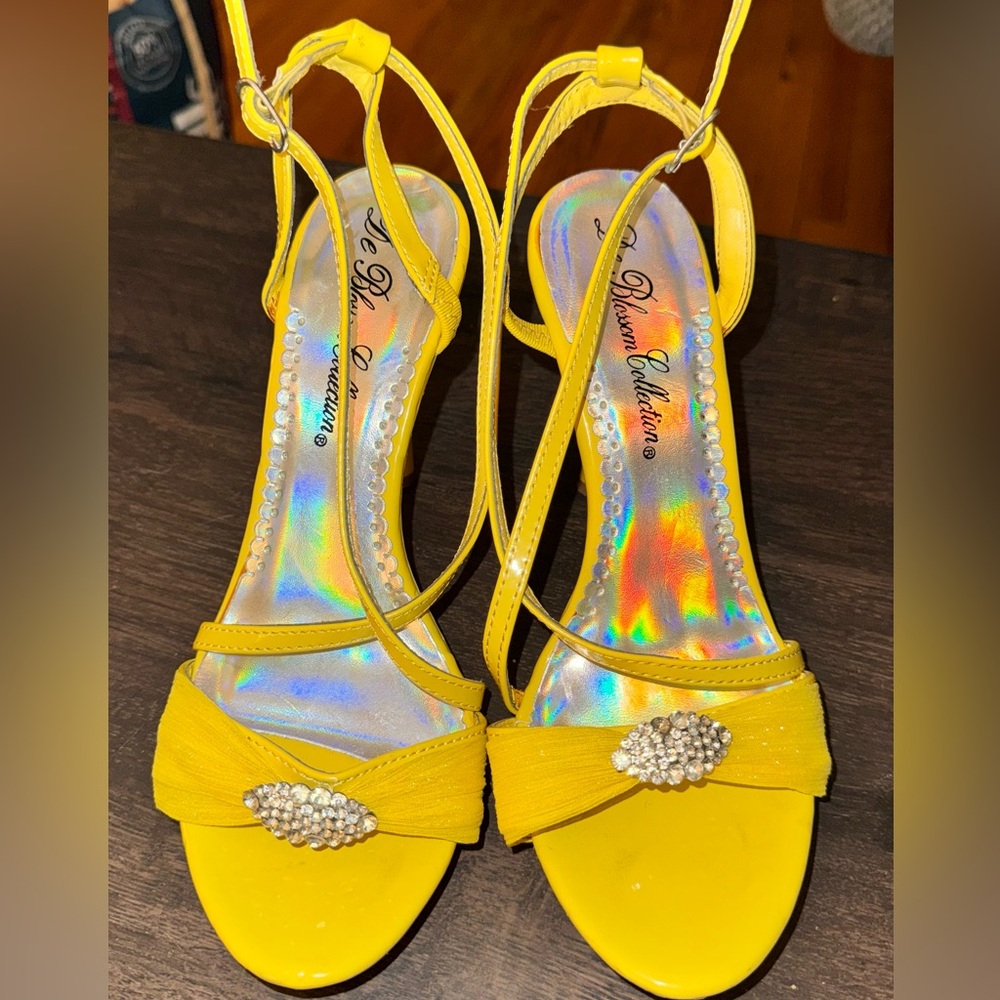 De Blossom Collection Yellow Strappy Heels